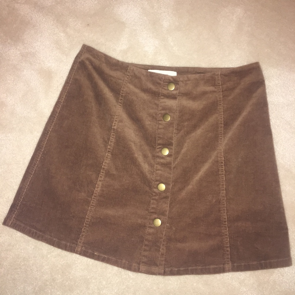 Sans Souci Button-Up Skirt